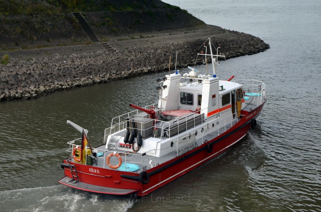 Uebungsfahrt Loeschboot und rettungsboot Koeln Deutz P24.JPG - Miklos Laubert